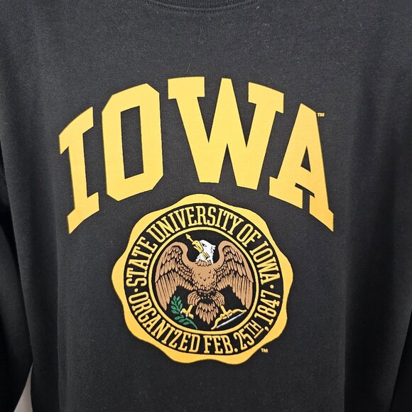 Tailgate Men's Black Iowa Hawkeyes Long Sleeve Crew Neck Sweatshirt Size S NWT - Picture 1 of 14